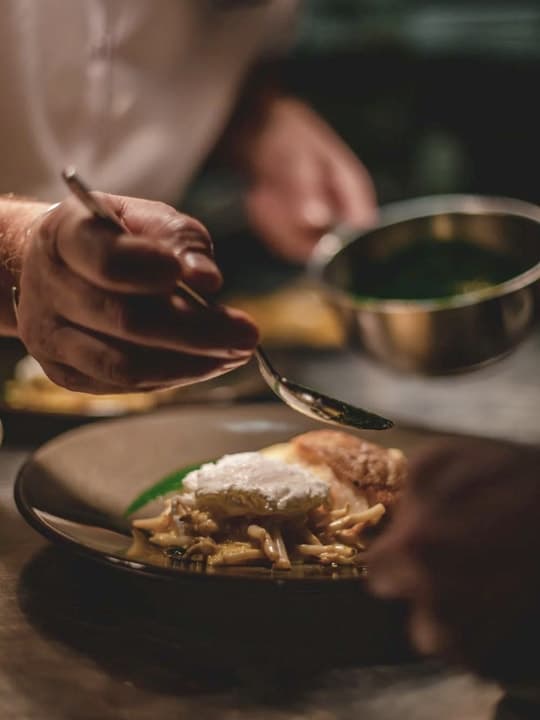 the touch of the kitchen lead
